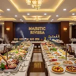 Majestic Aria & Готель 5*