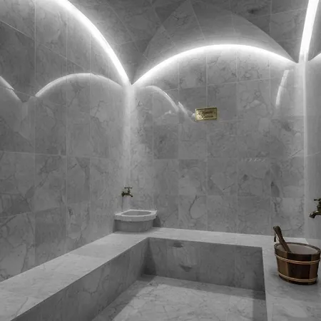 فندق Majestic Aria & 5*
