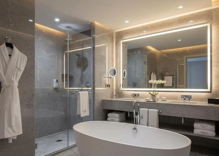 Majestic Aria Resort Hotel & Spa 阿拉尼亚