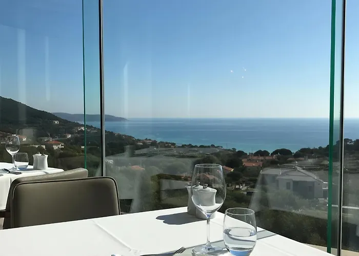 Majestic Aria Resort Hotel & Spa 酒店 5*