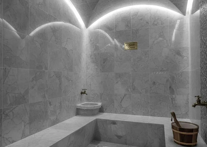 Отель Majestic Aria & 5*